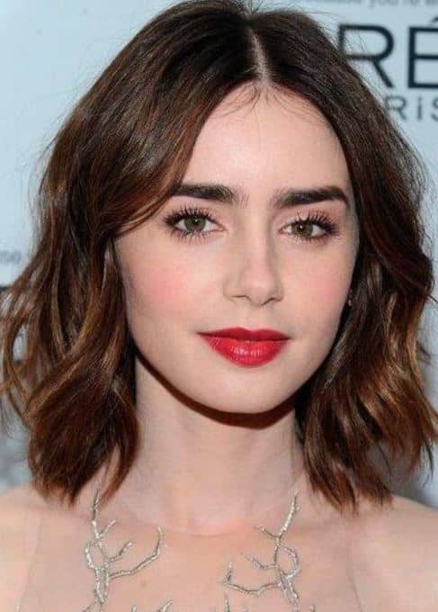 Lily Collins Maun Kahverengi Saç Rengi